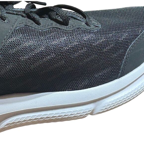 Under Armour Charged Assert 10 running shoes Men\'s 8.5 main image 5